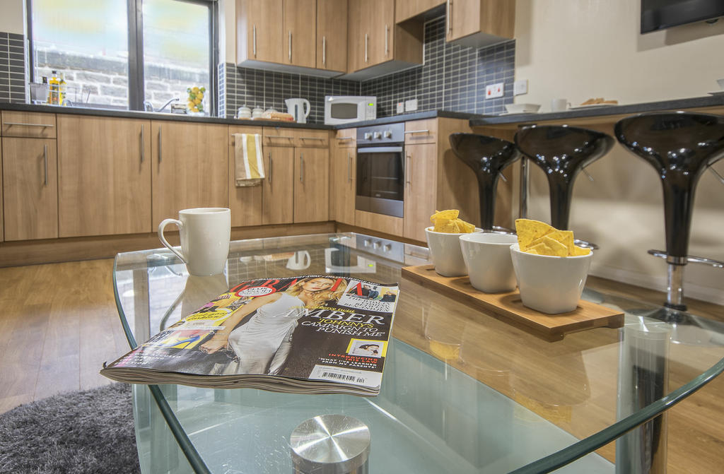 Kitchen & Living Area