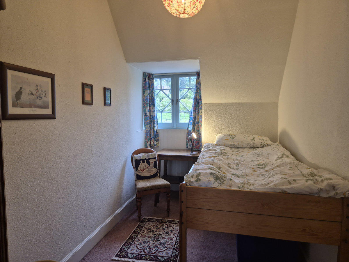 Single bedroom
