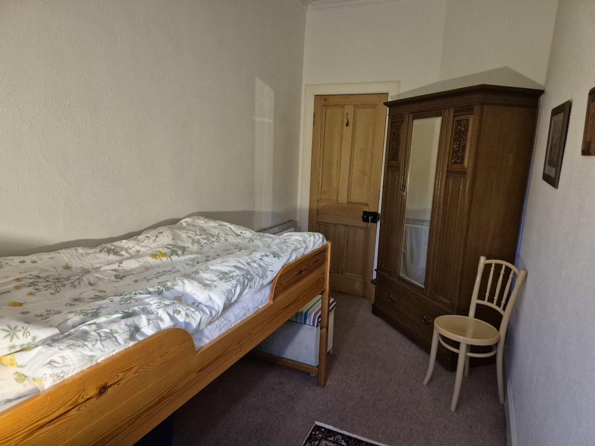 Single bedroom