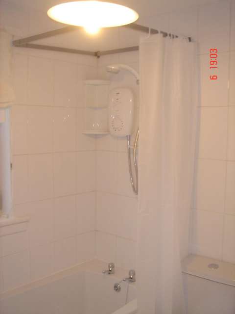 Bathroom / Shower