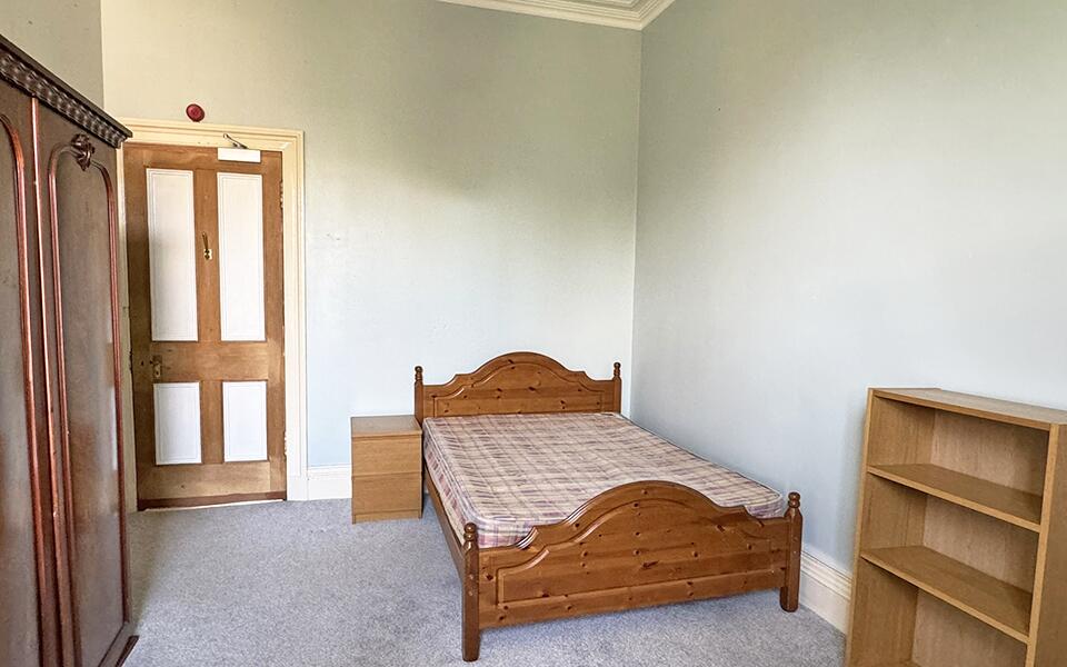 Bedroom (between tenancies)