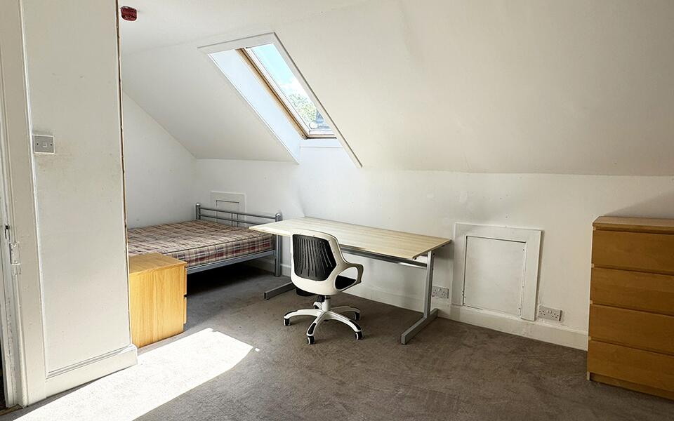 Bedroom (between tenancies)