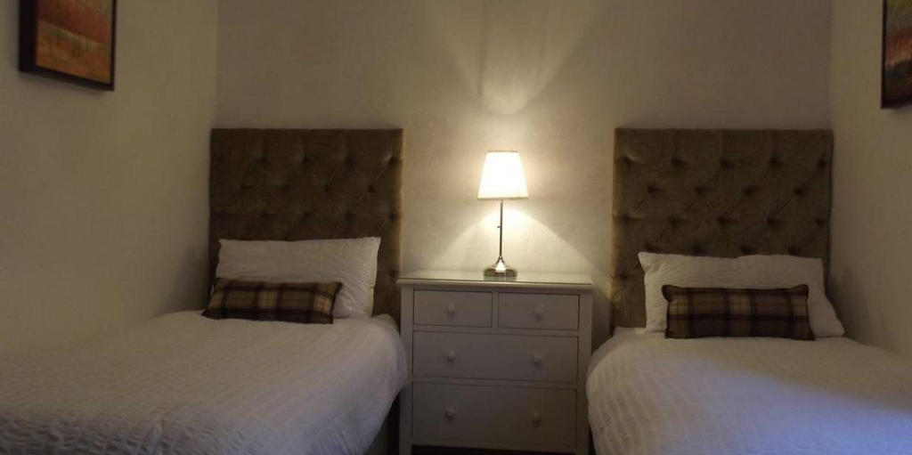 Twin Bedroom