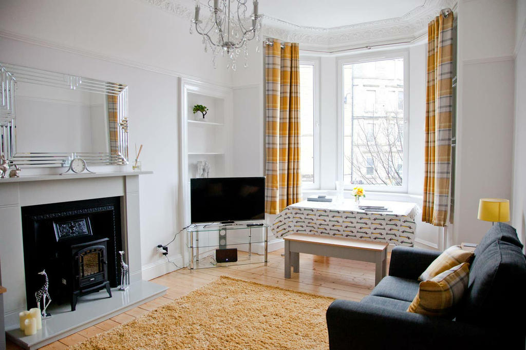 Living Room & Dining Area