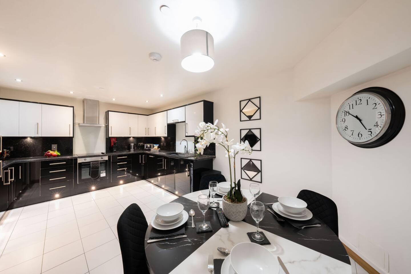 Kitchen/Dining
