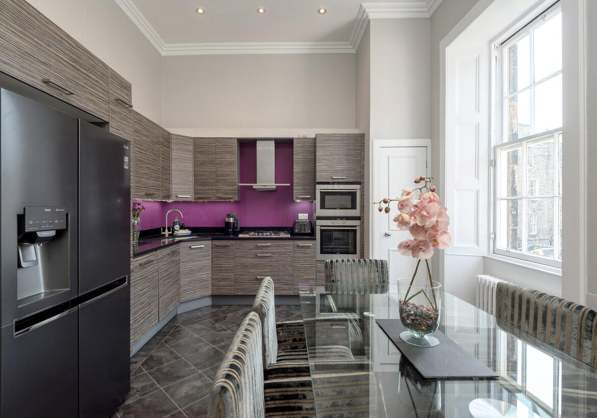 Kitchen / dining area