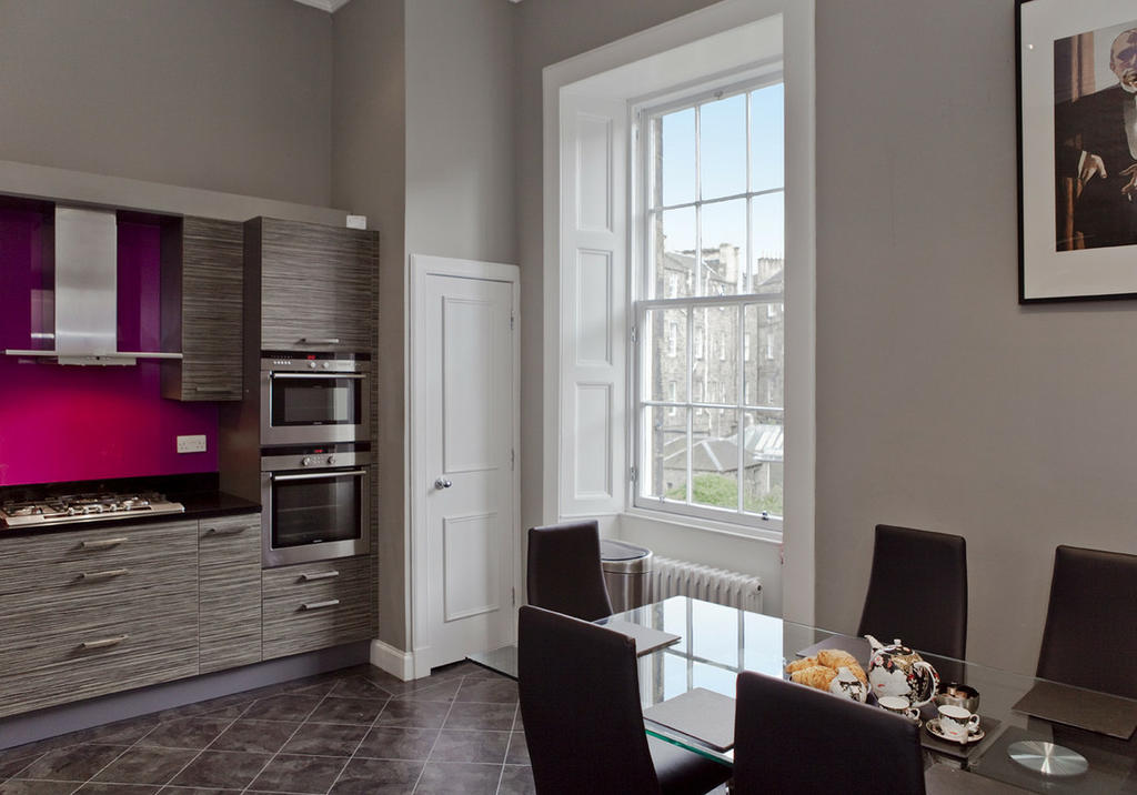 Kitchen & Dining Area