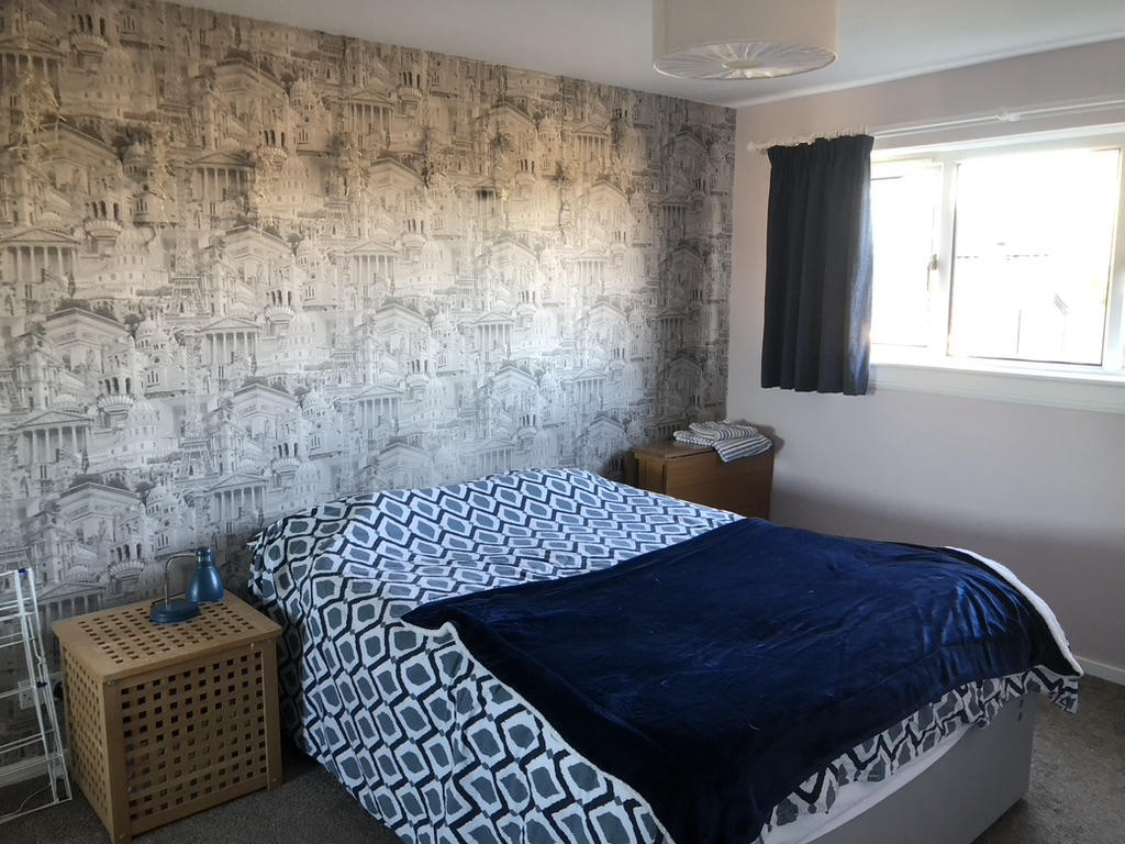 double bed bedroom 1