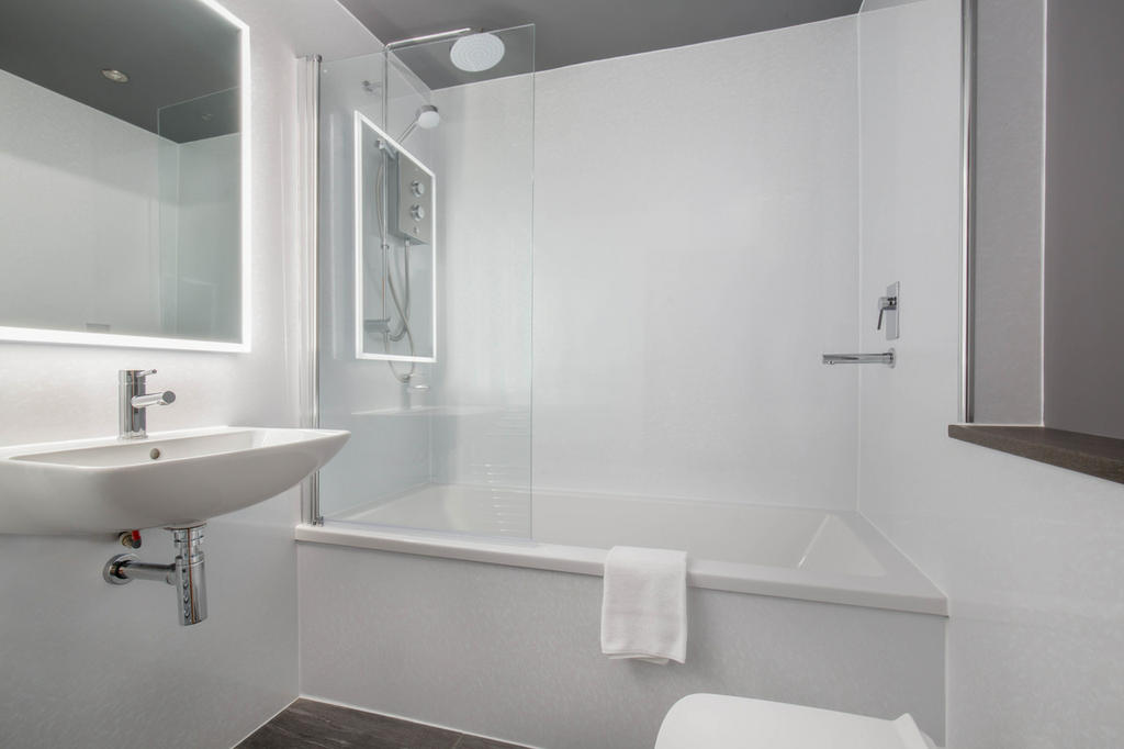 Family bathroom