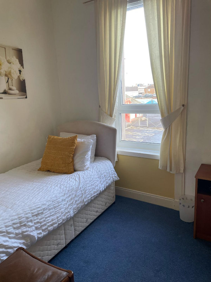 Single bedroom