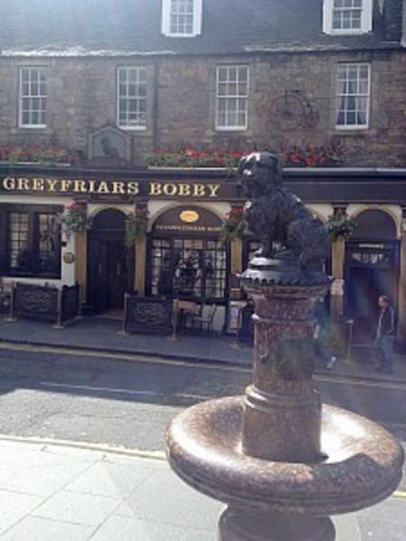 The famous statue of Greyfrars Bobby close by