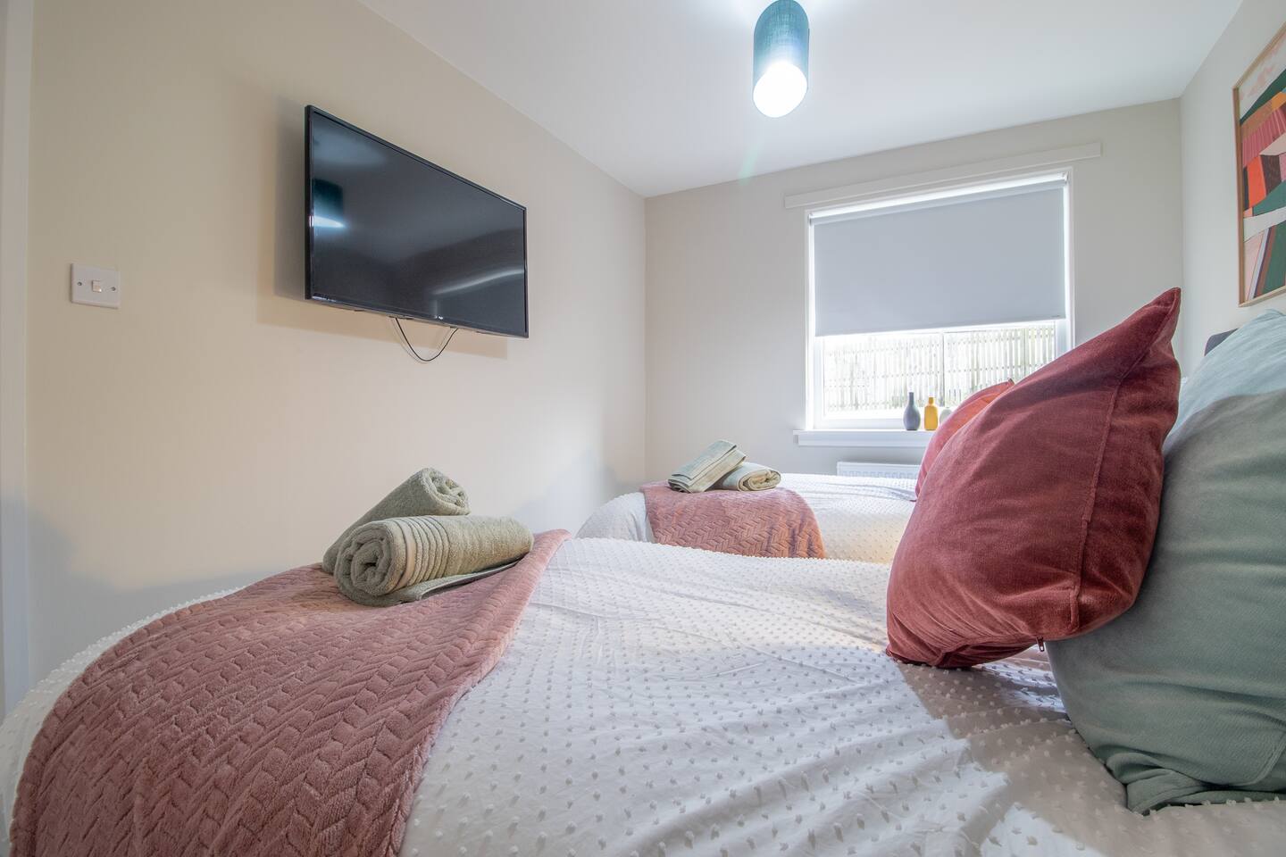 Twin bedroom