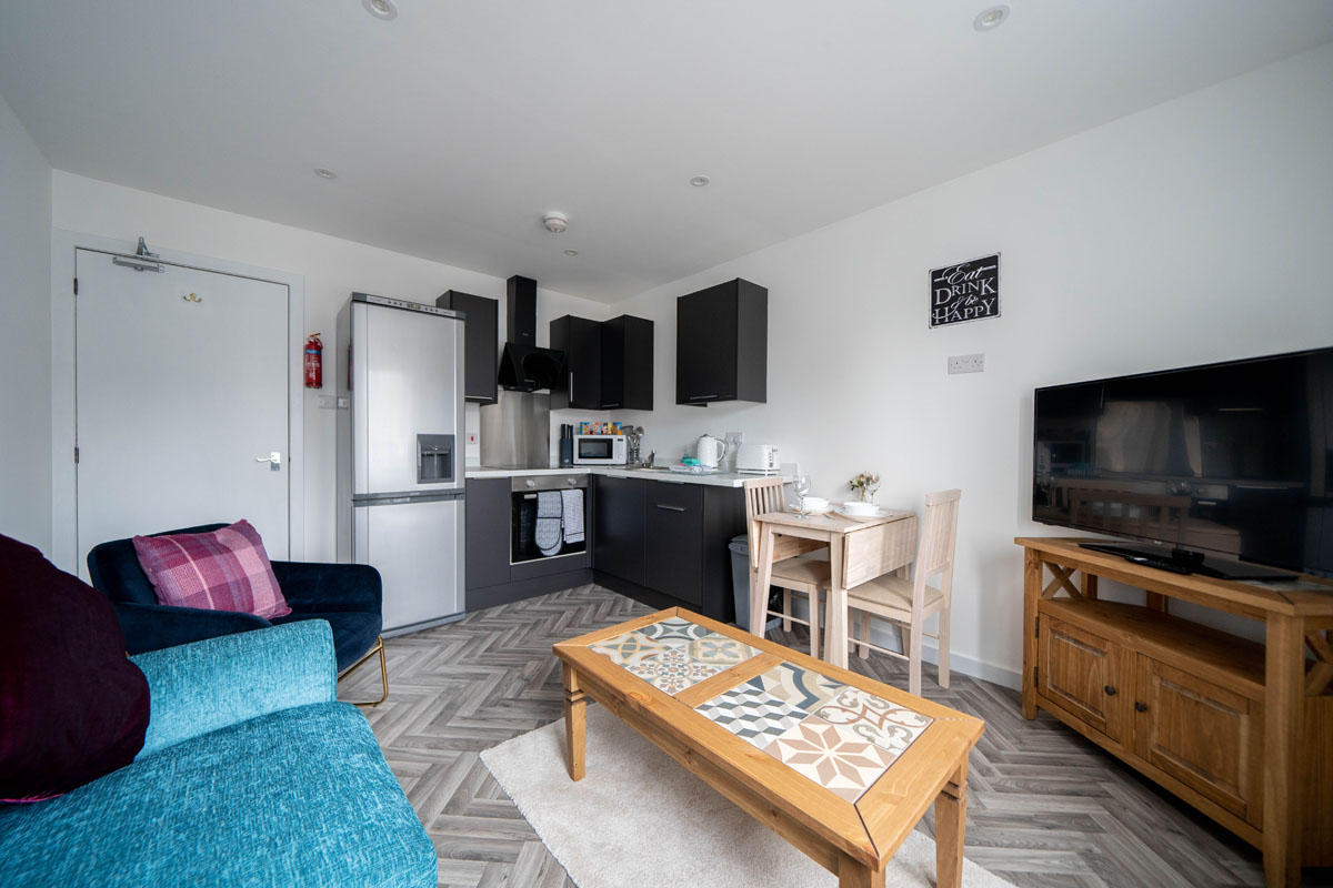 Lounge / Kitchen