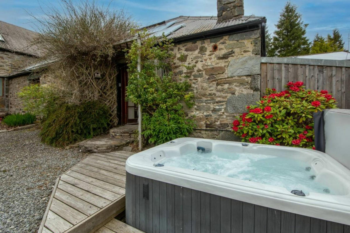 Hot tub