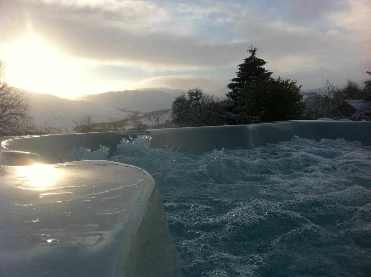Hot tub