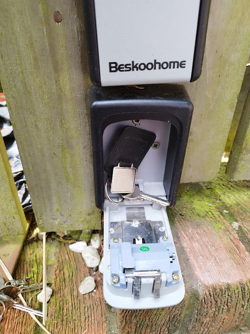 Key box