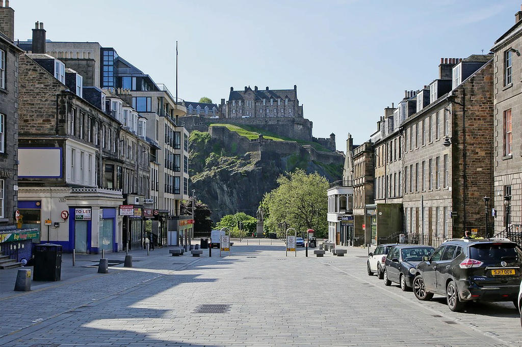 View of Edinburgh Castle from North Castle Street