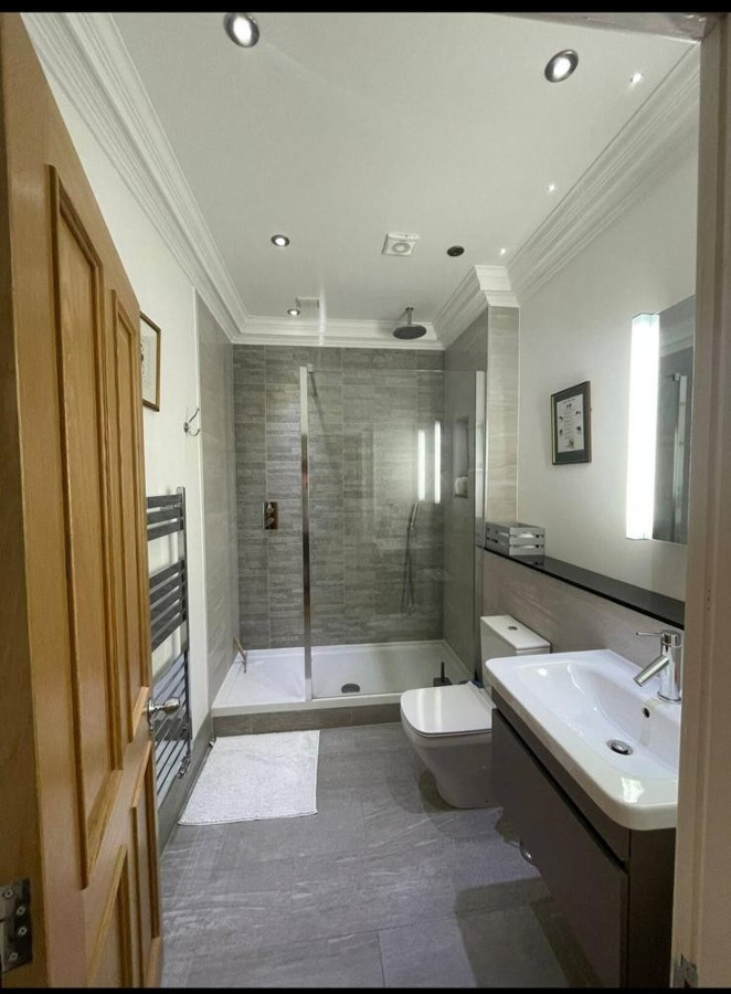 Family bathroom