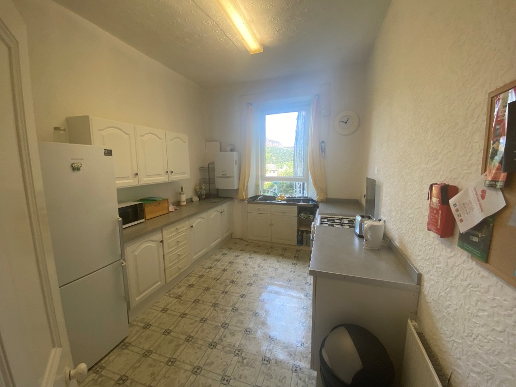 Kitchen / Dining area