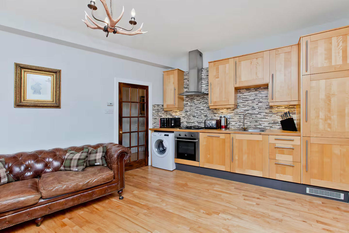 Fully equipped kitchen area