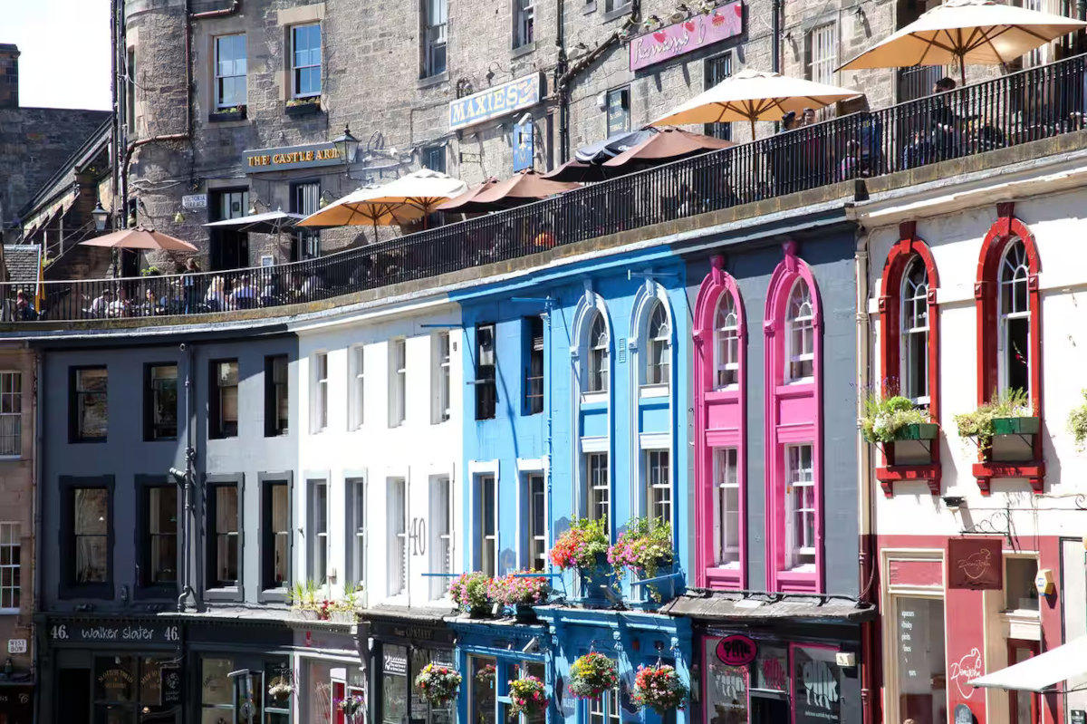 Picturesque Victoria Street