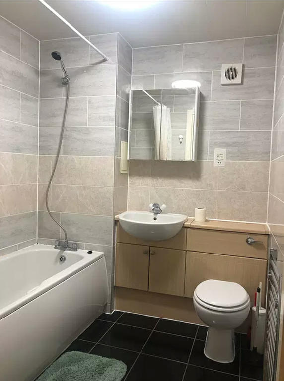 Main bathroom