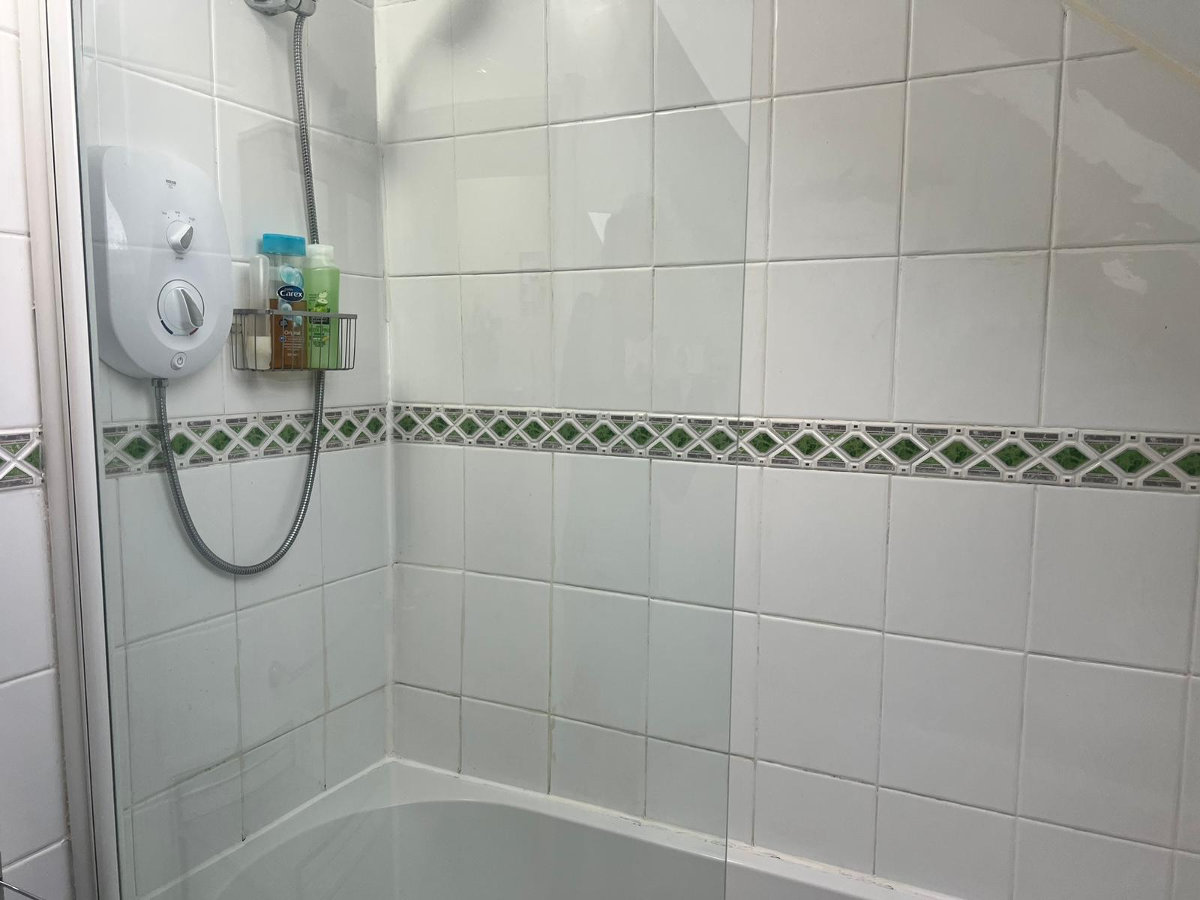 Main bathroom