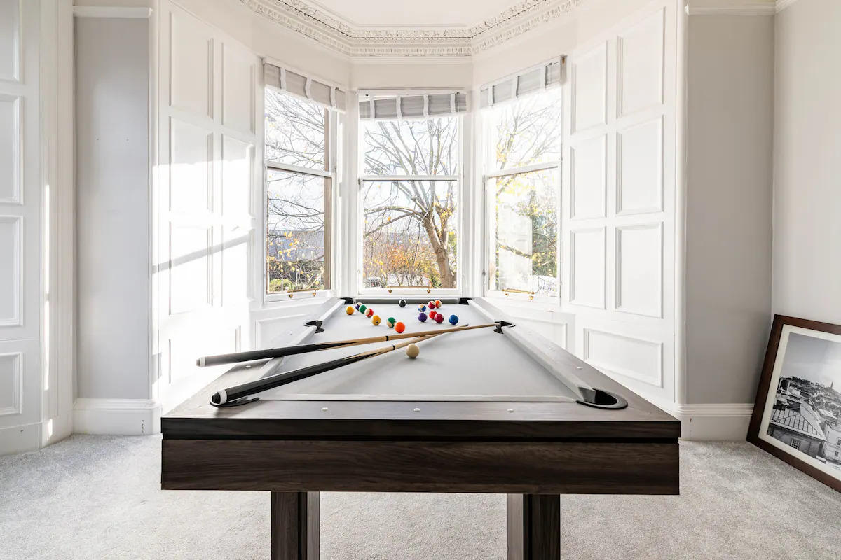 Pool / Ping Pong Table