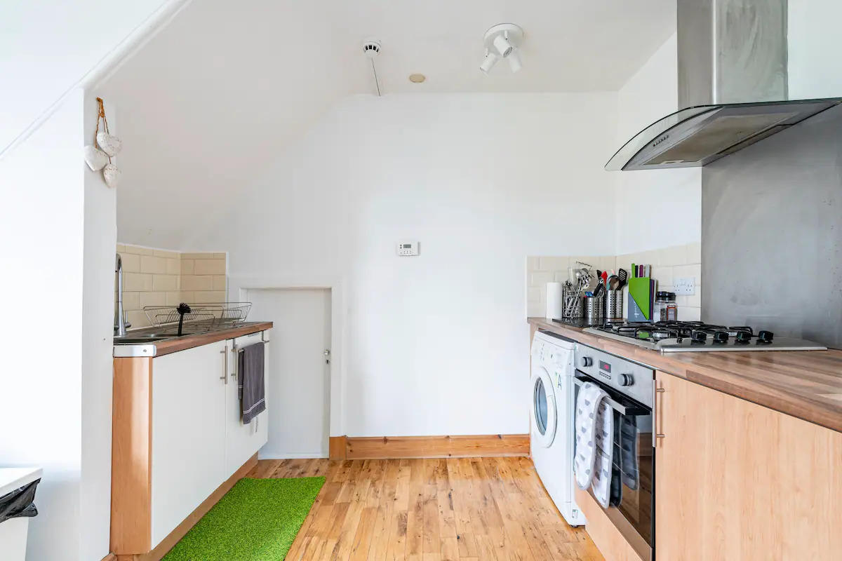 Dining kitchen