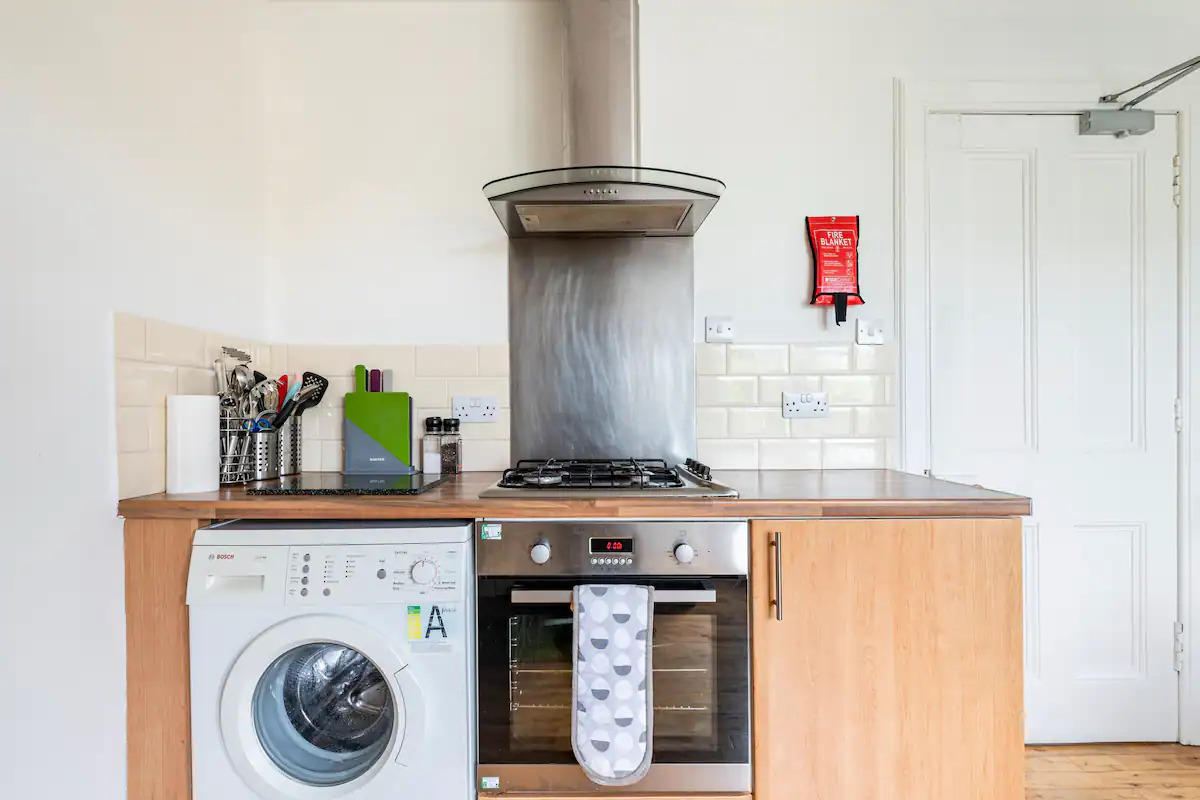 Dining kitchen
