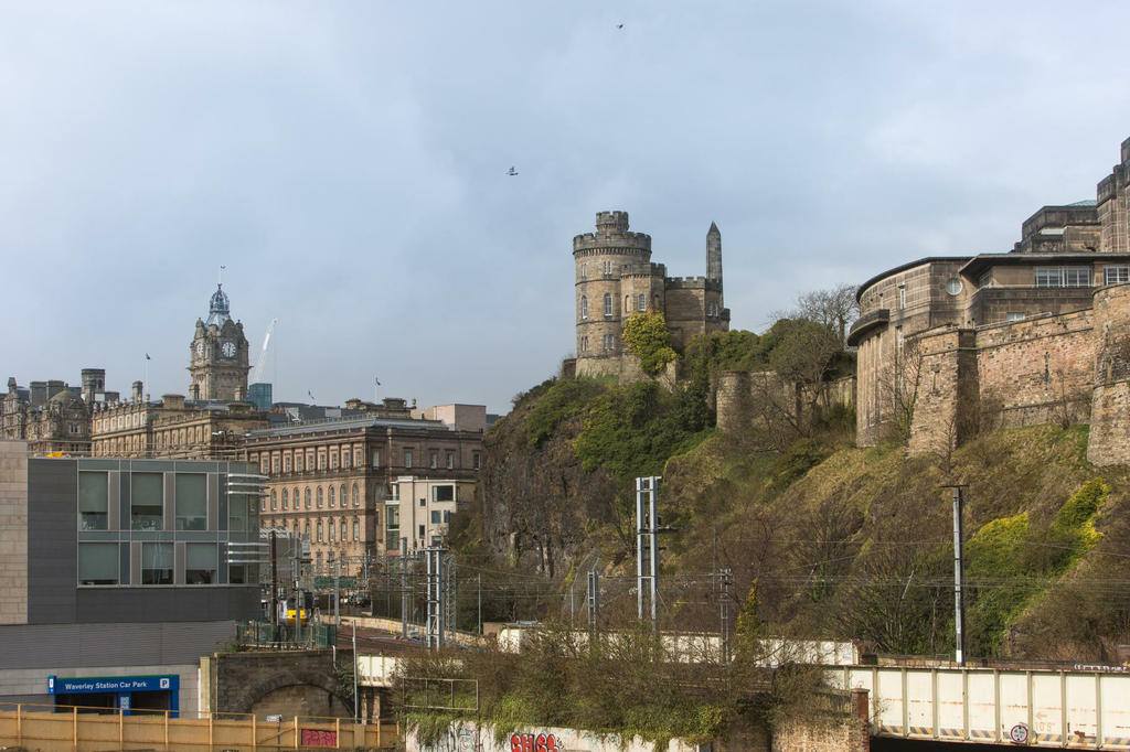 Looking to Calton Hill