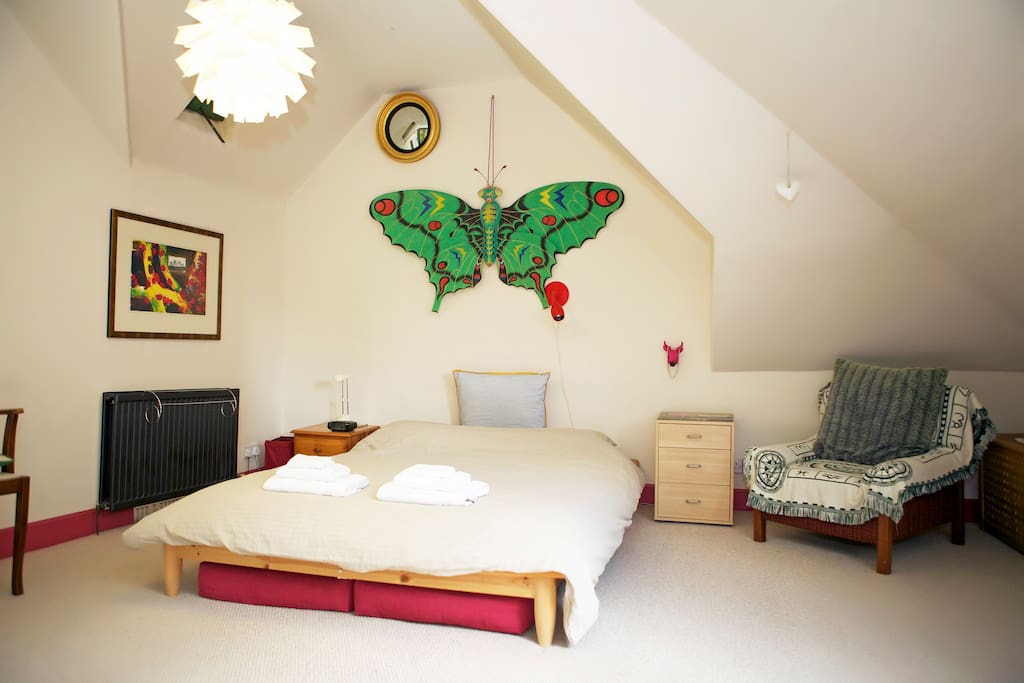 Master bedroom, Butterfly / Forest suite