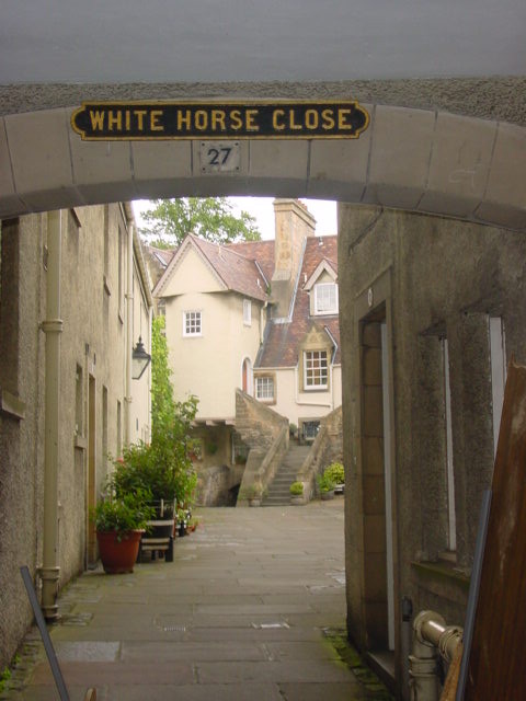 White Horse Close